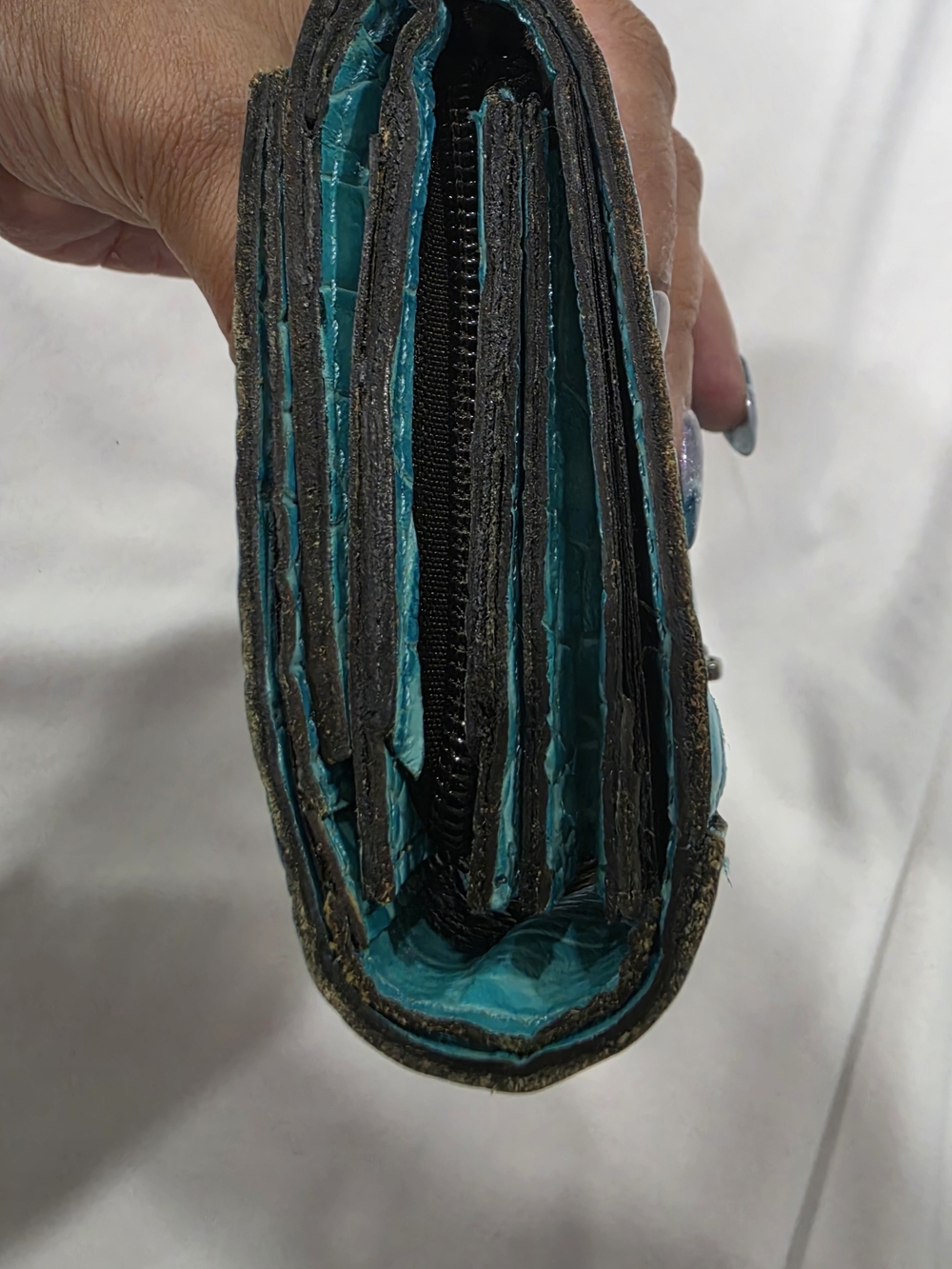 P Nash Turquoise Croc-Embossed Wallet with Metal Accent - Picture 5 of 8